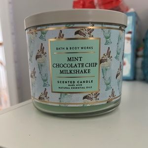 BRAND NEW Bath and body works mint chocolate chip milkshake candle
